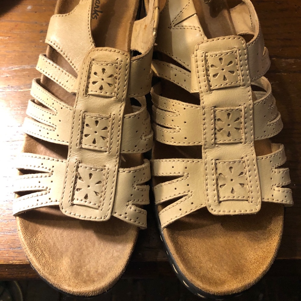 Wedge shoes